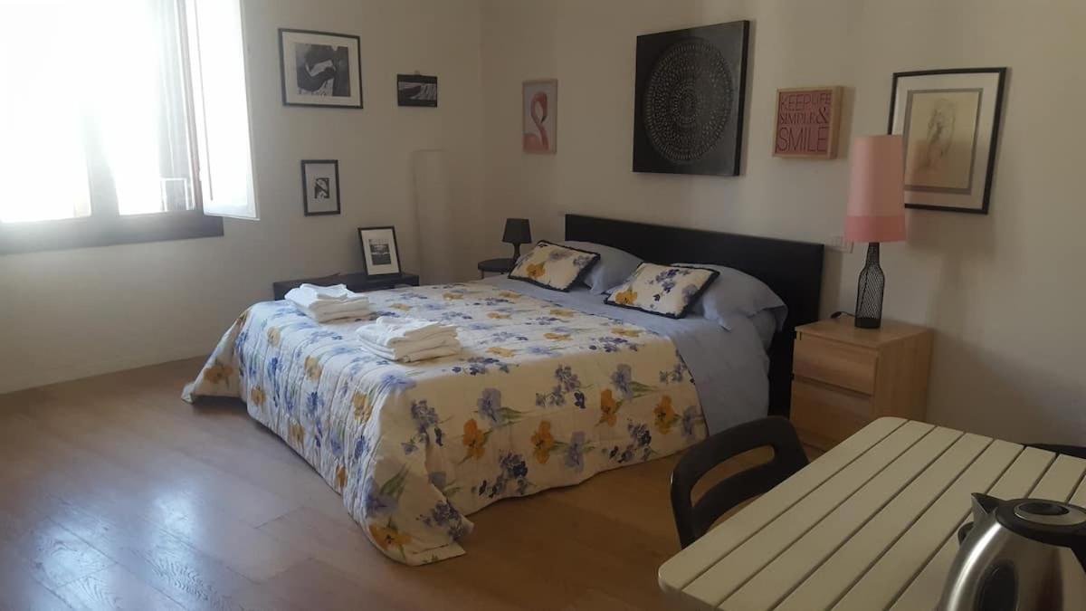 Chiara Room Флоренция Экстерьер фото